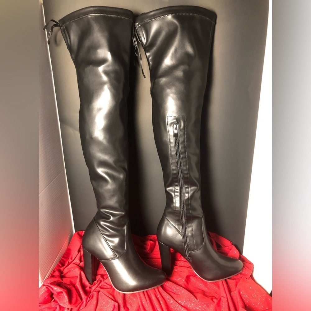 TOP Moda Black Over-the-Knee Boots - Picture 3 of 15